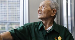 Cựu chiến binh Điện Biên Phủ xúc động khi lần đầu đi thử Metro số 1