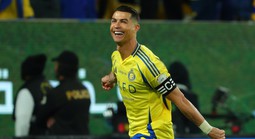 Ronaldo lập kỷ lục "khủng" với 24 năm liên tục, kèm lời nhắn