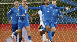 Iceland cầm hòa cựu vô địch thế giới, "Gà trống Gaulois" chưa có vé World Cup