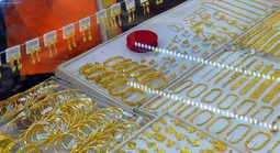 Giá vàng hôm nay, 14-10: Tiếp tục lao lên