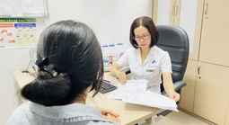 Ngứa khắp người sau mưa lũ, cả nhà phát hiện mắc bệnh ghẻ