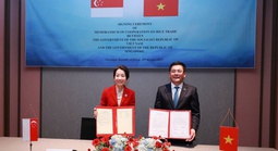 Việt Nam và Singapore ký Bản ghi nhớ hợp tác thương mại gạo

