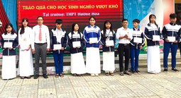 Đồng hành cùng học sinh nghèo vượt khó