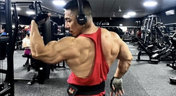 Lực sĩ Phạm Văn Mách tái xuất ở giải thể hình thế giới