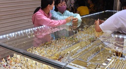 Giá vàng hôm nay 11-11: Tăng rất mạnh, lập đỉnh trong hai tuần qua