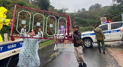 15 điểm sạt lở nguy hiểm, đèo Sông Pha cấm lưu thông 2 ngày