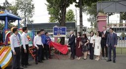 Món quà ý nghĩa dành cho thiếu nhi phường Bình Dương