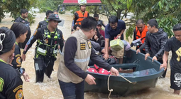Lũ lụt tấn công Campuchia, Thái Lan