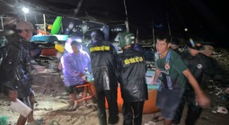 Khẩn trương tìm kiếm 2 ngư dân bị nước cuốn trôi từ sông Cái Nha Trang ra biển