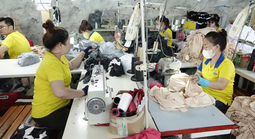 Thừa đơn hàng, thiếu công nhân