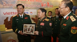 Khai mạc hội chợ Việt Nam - Lào 2025: Thắt chặt hữu nghị, mở rộng hợp tác