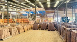 Ngọn lửa hòa hợp đất trời giữa lòng thành phố