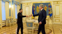 Tổng thống Ukraine "sẵn sàng làm việc" về kế hoạch ngừng xung đột do Mỹ hậu thuẫn