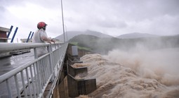 Bác bỏ thông tin lan truyền "ngôi nhà trú lũ tập thể bị sập, người chết hàng loạt"