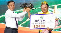 Bất ngờ lượng du khách đến với Ngày hội Cua Cà Mau