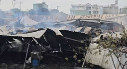 Cháy lớn lúc rạng sáng ở phường Tân Thới Hiệp, TPHCM