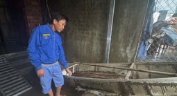 Người hùng cứu hơn 40 người trong lũ dữ vừa nhận tin vui