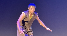 Kịch độc thoại Phi Nguyễn - Cuộc tự vấn về bản ngã