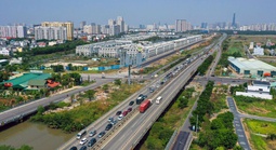 Tạo sức bật để TP HCM bứt phá: Khơi thông điểm nghẽn thể chế