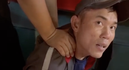 Clip Công an 2 phường ở TPHCM phối hợp bắt một tên trộm