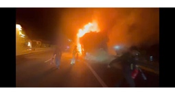 Xe khách cháy trơ khung trên đường cao tốc TP HCM - Trung Lương