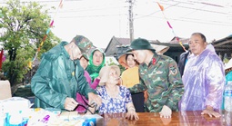 Thủ tướng chỉ đạo loạt giải pháp khắc phục hậu quả mưa lũ lịch sử ở Nam Trung Bộ