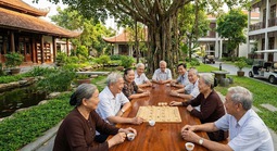 Nhu cầu chăm sóc người cao tuổi tại Việt Nam sẽ tăng mạnh trong 10 năm tới