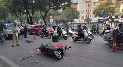 Va chạm với xe khách, nữ sinh viên đi xe máy tử vong