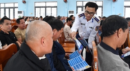 Đà Nẵng: Vận động ngư dân chống khai thác IUU