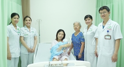 Bỏ qua thủ tục hành chính lúc "vượt cạn", cứu kịp cả mẹ lẫn con