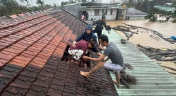 Thủ tướng: Các địa phương Nam Trung Bộ khẩn trương báo cáo thiệt hại về nhà ở do mưa lũ