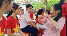 Cải thiện thu nhập cho giáo viên