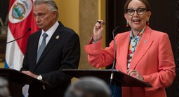 Thời cuộc phức tạp hóa vấn đề