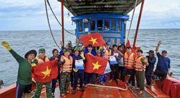 Hướng đến khai thác hải sản bền vững