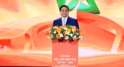 Thủ tướng: Hội chợ Mùa Thu là "một bức họa sinh động về sức sống của hàng hóa Việt Nam"