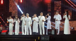 Đàm Vĩnh Hưng, Văn Mai Hương, Quang Dũng… hát vì miền Trung!