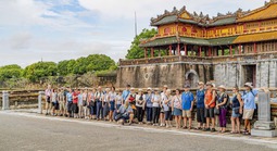 Mưa lũ triền miên, du lịch Huế vẫn đạt được con số đáng mừng