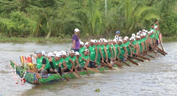 Sức hút từ lễ hội ở Cần Thơ: Vô địch đua ghe ngo sẽ nhận giải thưởng lớn