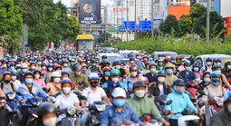 Vì sao TP HCM vẫn kẹt xe dù làm hàng loạt công trình?