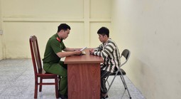 CLIP: Công an TP HCM lấy lời khai TikToker Đoàn Quốc Việt