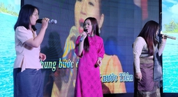 Giao lưu văn hóa giữa gia đình Việt và sinh viên Lào, Campuchia