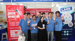 Sinh viên "bắt sóng" cơ hội nghề nghiệp tại Job Link 2025