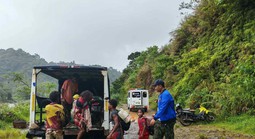 Siêu bão Fung Wong giật 230 km/giờ đổ bộ Philippines, đã có người thiệt mạng