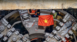 Máy đào hầm "Thần Tốc" dự án metro số 3 đã về đích tại ga Hà Nội