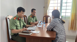 Vĩnh Long: Đăng tin xuyên tạc hỗ trợ miền Trung, một phụ nữ nhận "cái kết đắng"