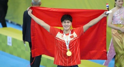 SEA Games 33 ngày 10-12: Trần Hưng Nguyên giành vàng bơi 200m hỗn hợp