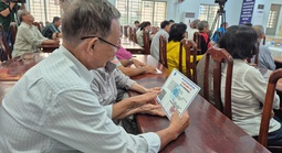 TPHCM: Người độc thân từ đủ 60 tuổi đến dưới 65 tuổi sẽ được hỗ trợ 100% mức đóng BHYT