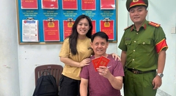 Người cha Singapore đi lạc, được Công an TPHCM tìm thấy đúng ngày sinh nhật