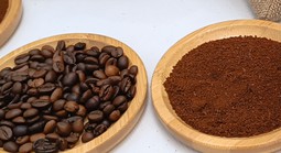 Giá cà phê hôm nay 13-12: Cuối tuần lao dốc, mốc 100.000 đồng/kg không còn