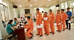 CB-CNV điện lực khu vực Bình Dương hiến gần 200 đơn vị máu